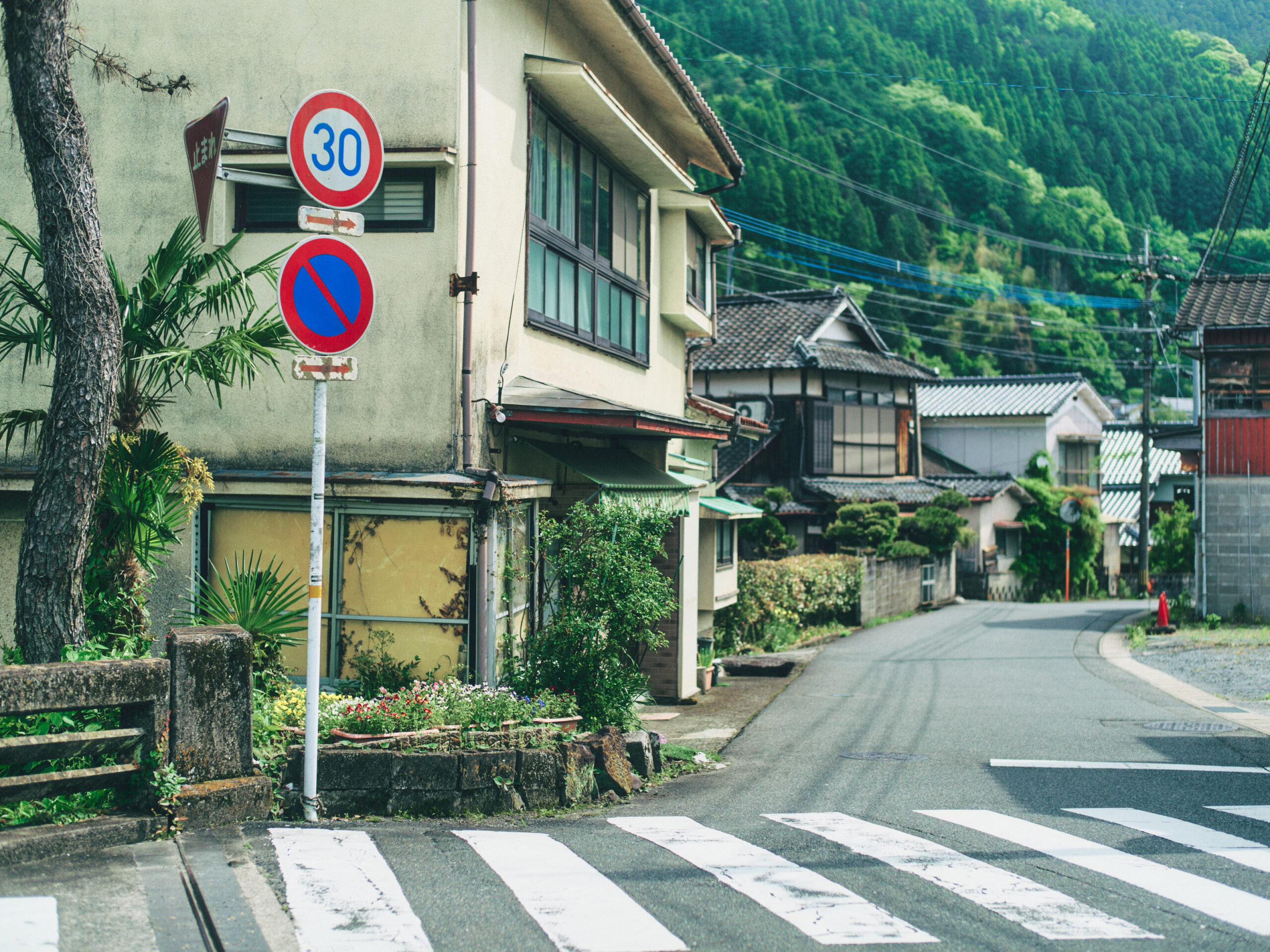 市街地を進む。