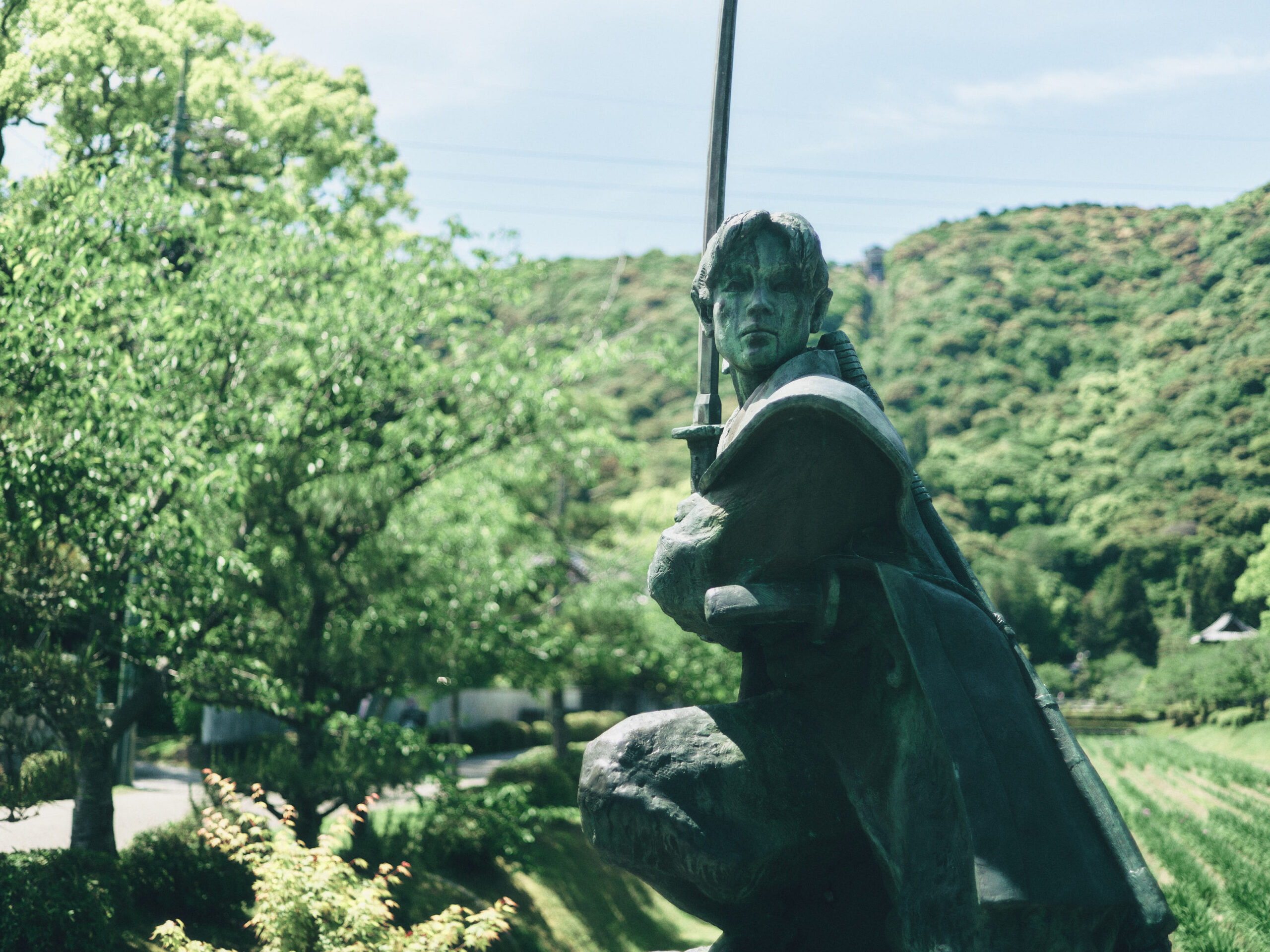 剣豪佐々木小次郎の像。