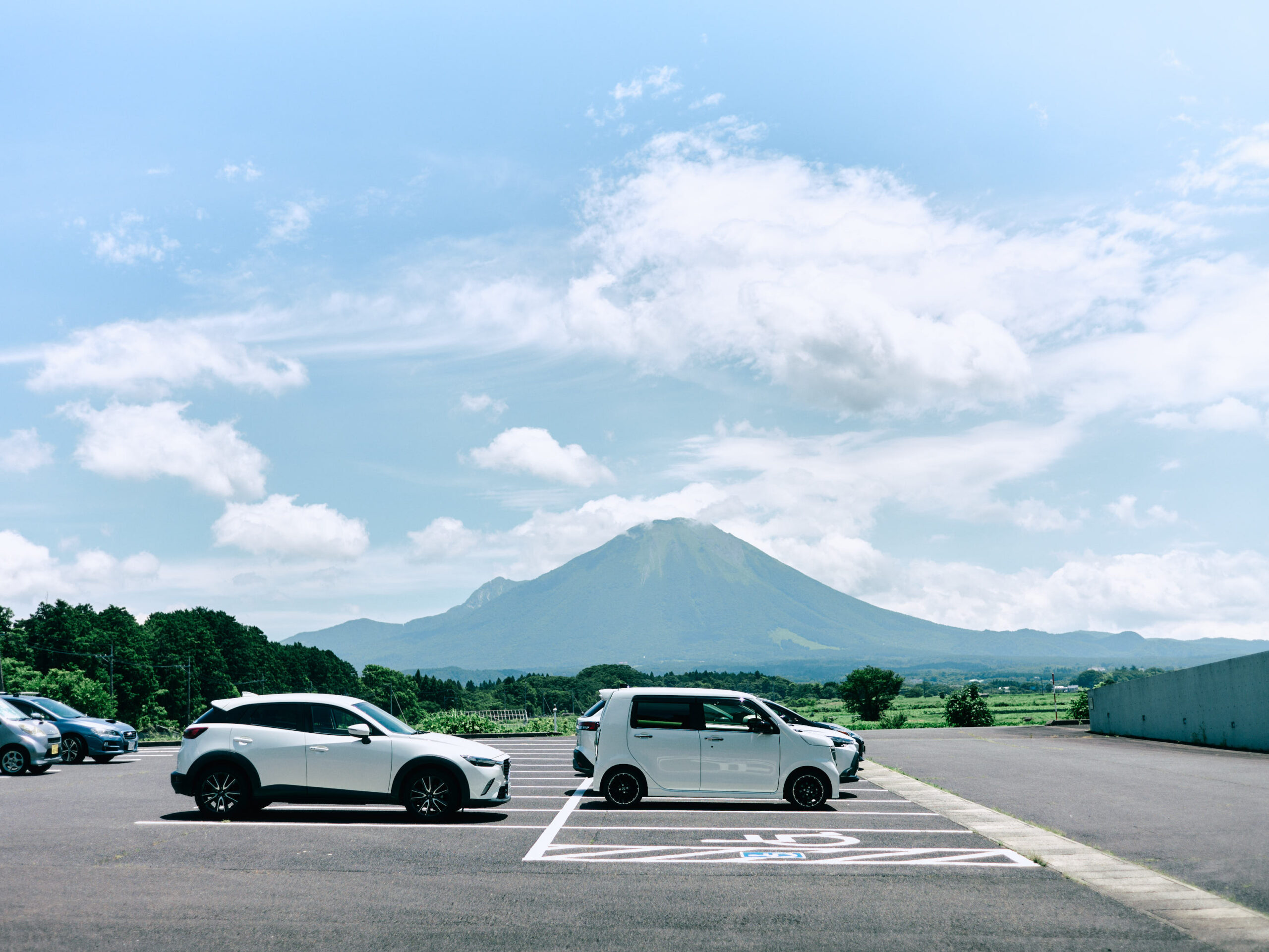 美術館を出たあと、山頂まで見えるようになった。