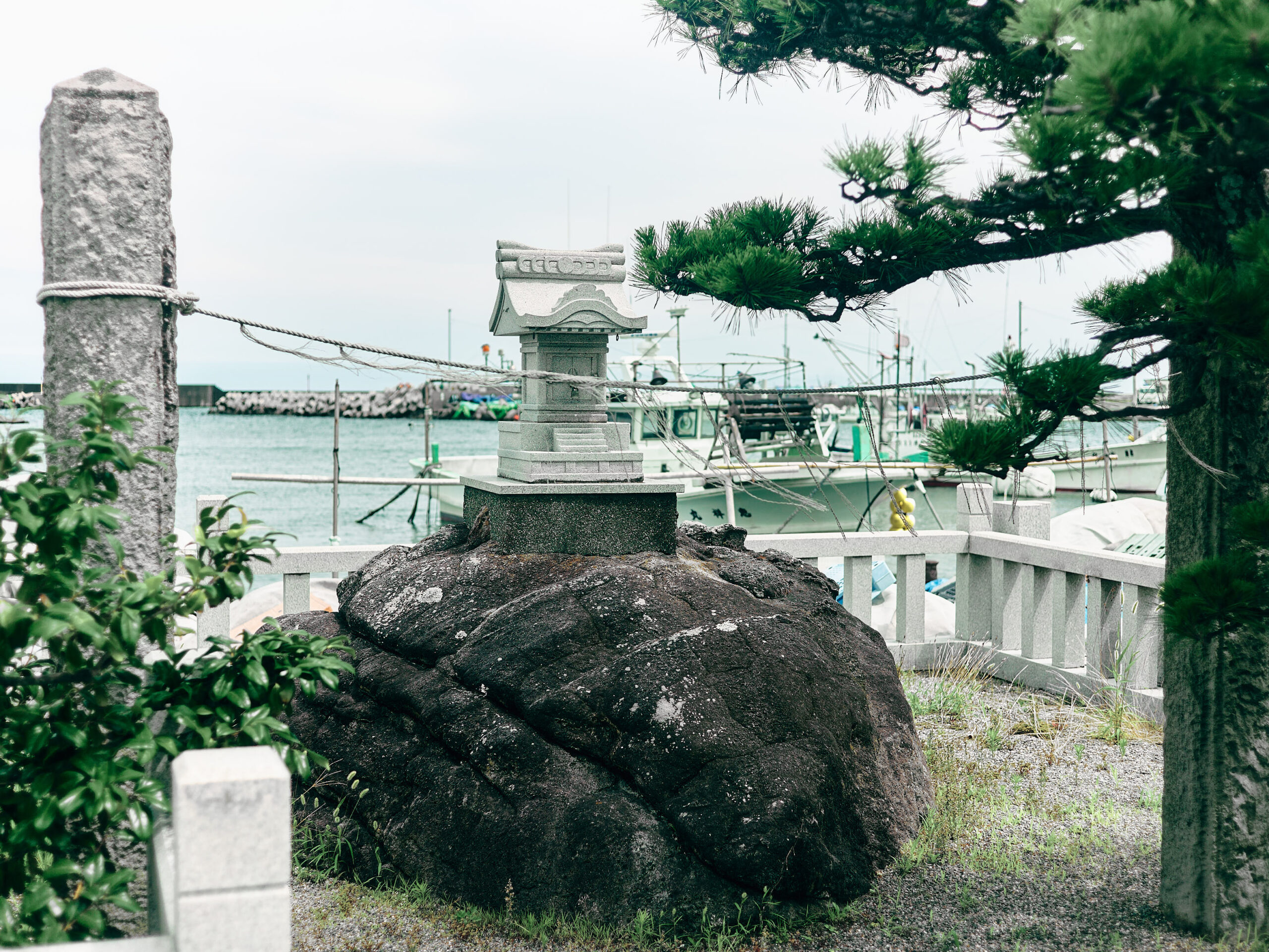 後醍醐天皇の御腰掛の岩。