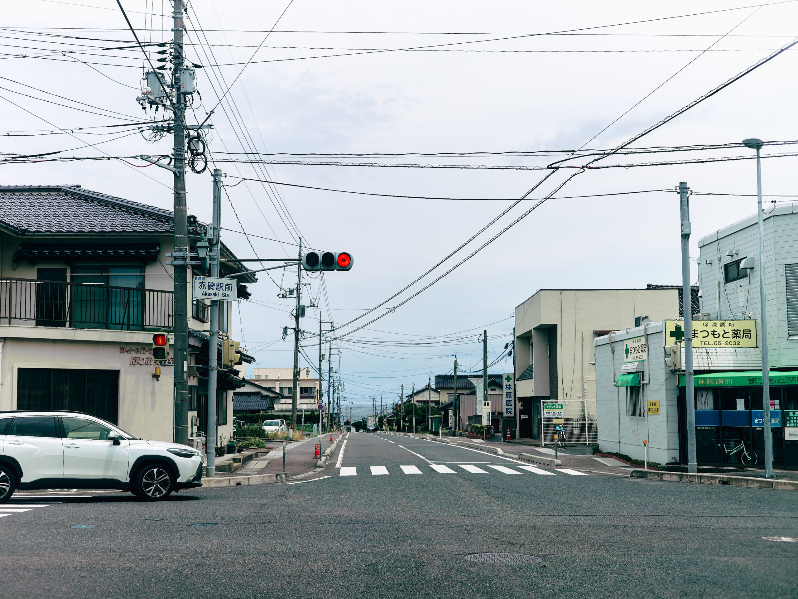 駅の周辺を歩く。