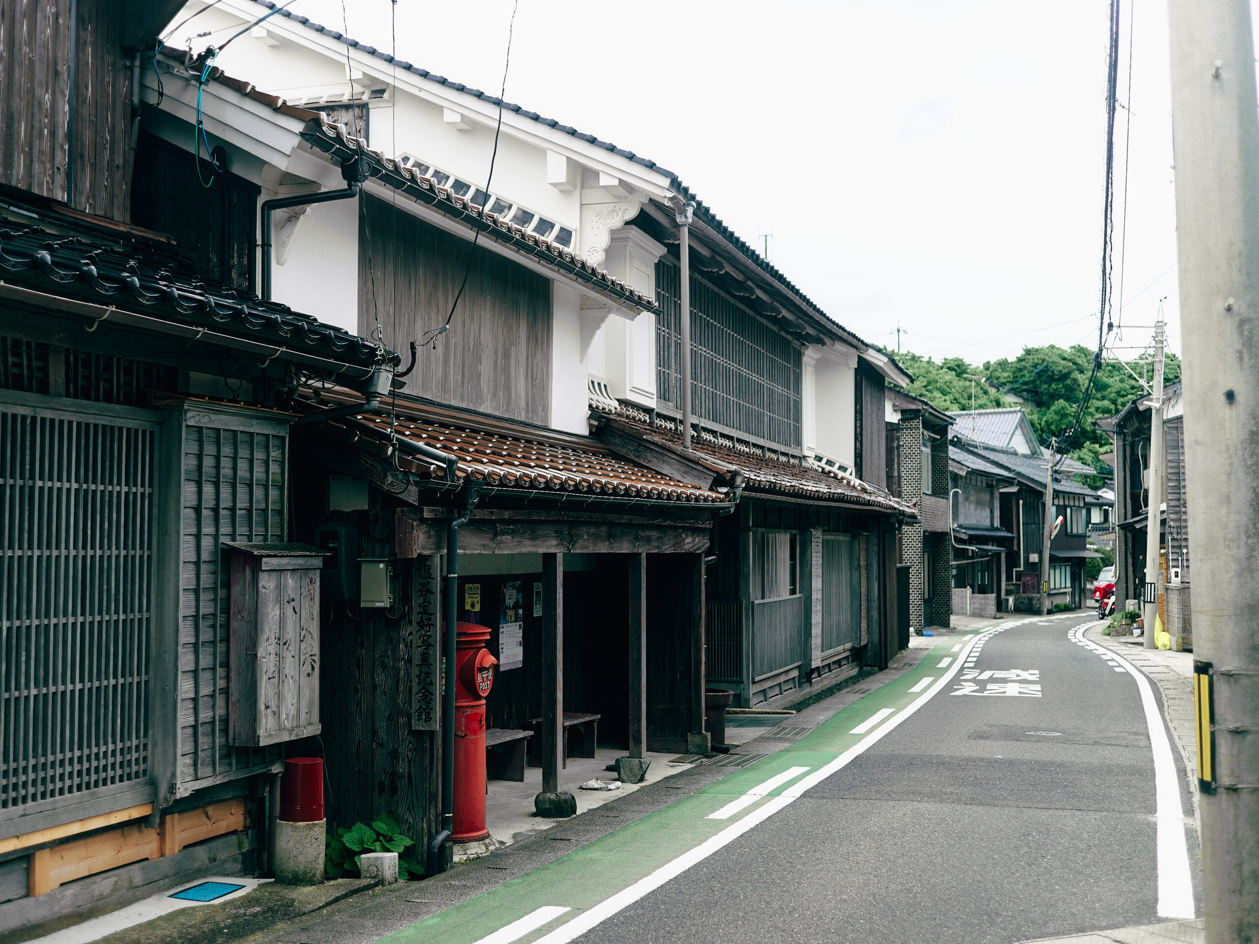 港町へ。